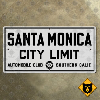 California (ACSC) Santa Monica city limit sign