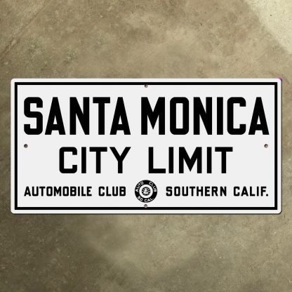 California (ACSC) Santa Monica city limit sign