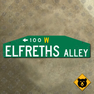 Philadelphia, Pennsylvania Elfreth's Alley metro street name sign